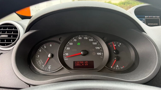 Renault Kangoo - Afbeelding 25 van 28