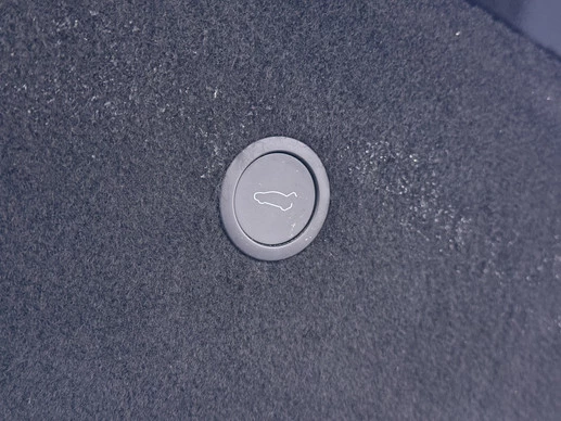 Tesla Model S - Afbeelding 19 van 30