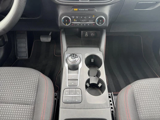 Ford Kuga - Afbeelding 8 van 30