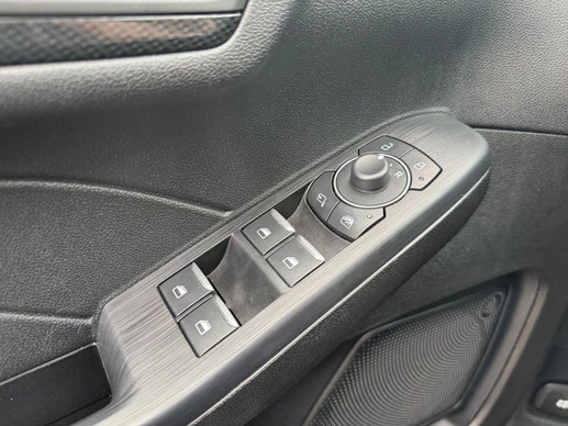 Ford Kuga - Afbeelding 17 van 30