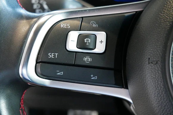 Volkswagen T-Roc - Afbeelding 12 van 30