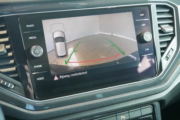 Volkswagen T-Roc - Afbeelding 16 van 30