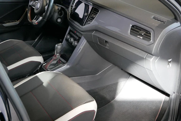 Volkswagen T-Roc - Afbeelding 24 van 30