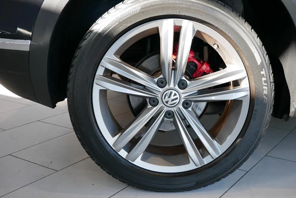 Volkswagen T-Roc - Afbeelding 28 van 30