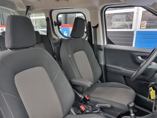 Ford Tourneo Courier - Afbeelding 13 van 25