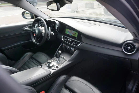 Alfa Romeo Giulia - Afbeelding 5 van 30