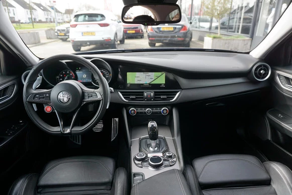 Alfa Romeo Giulia - Afbeelding 11 van 30