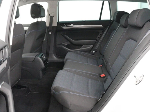 Volkswagen Passat - Afbeelding 9 van 30