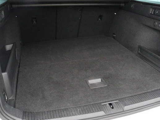 Volkswagen Passat - Afbeelding 15 van 30