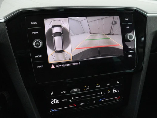 Volkswagen Passat - Afbeelding 21 van 30