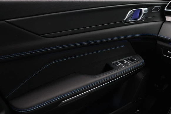 Lynk & Co 01 - Afbeelding 22 van 30