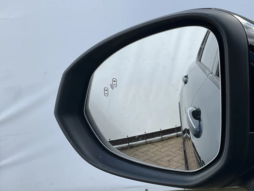 Lynk & Co 01 - Afbeelding 12 van 30