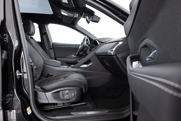 Jaguar E-PACE - Afbeelding 9 van 30