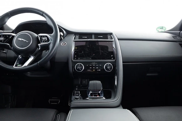 Jaguar E-PACE - Afbeelding 13 van 30