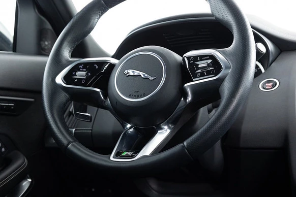 Jaguar E-PACE - Afbeelding 16 van 30
