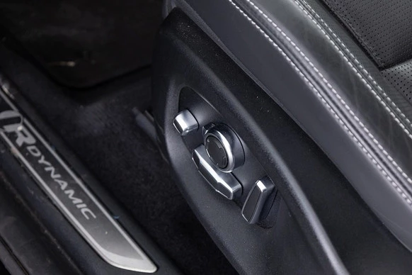 Jaguar E-PACE - Afbeelding 19 van 30