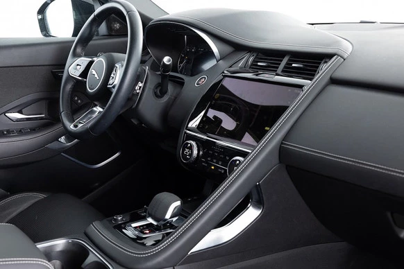 Jaguar E-PACE - Afbeelding 3 van 30