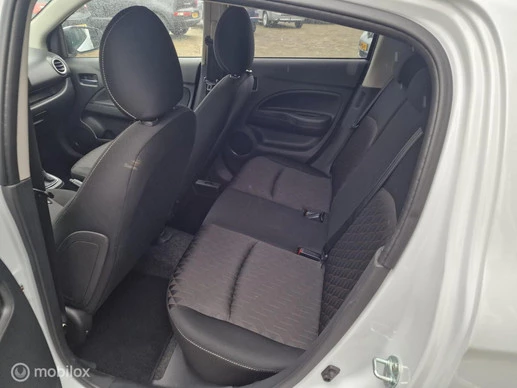 Mitsubishi Space Star - Afbeelding 18 van 30