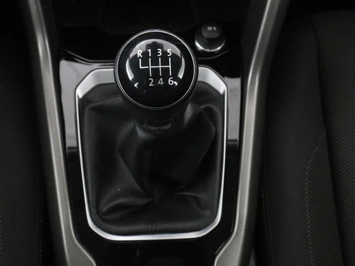 Volkswagen T-Roc - Afbeelding 17 van 30