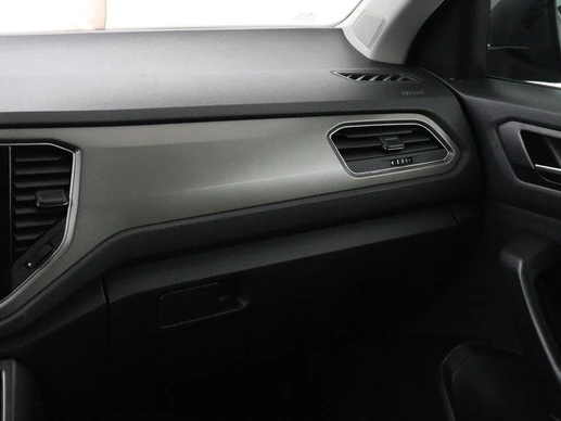 Volkswagen T-Roc - Afbeelding 23 van 30