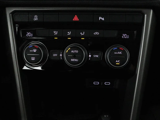 Volkswagen T-Roc - Afbeelding 26 van 30