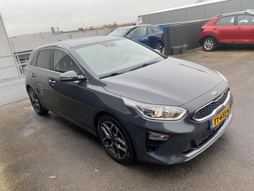 Kia Ceed - Afbeelding 13 van 30
