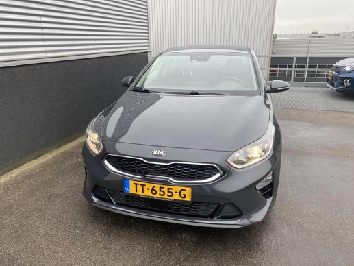 Kia Ceed - Afbeelding 14 van 30