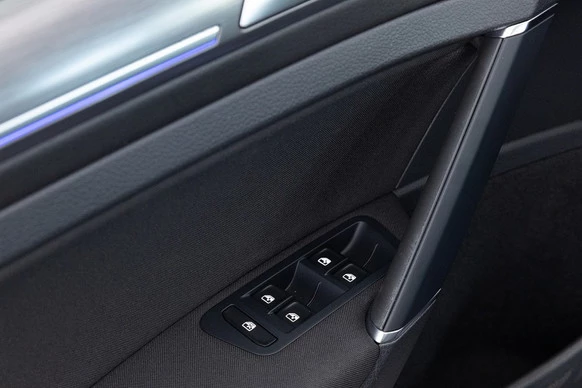 Volkswagen e-Golf - Afbeelding 11 van 30