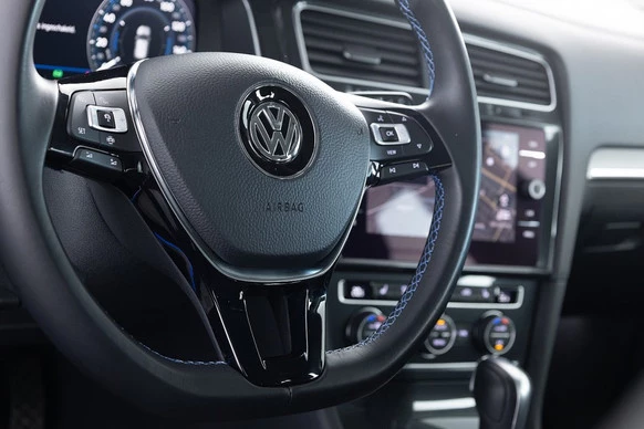 Volkswagen e-Golf - Afbeelding 14 van 30
