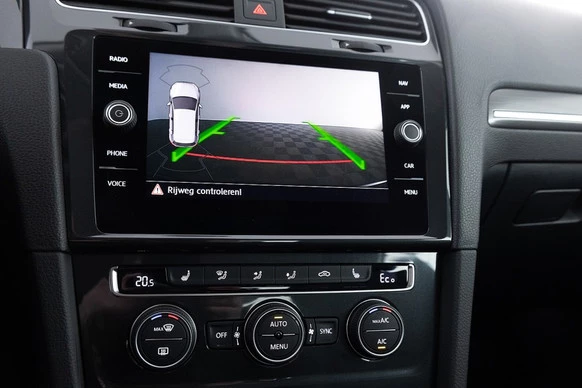 Volkswagen e-Golf - Afbeelding 21 van 30