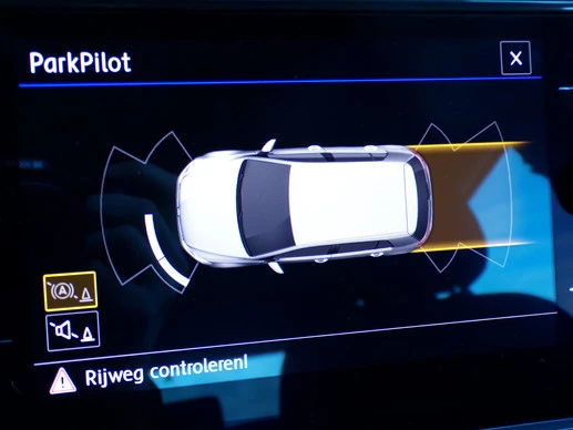 Volkswagen e-Golf - Afbeelding 14 van 24