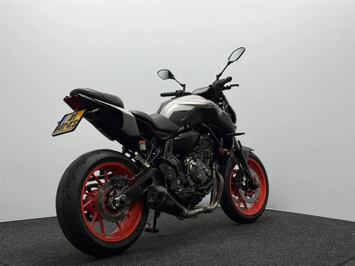 Yamaha MT 07 - Afbeelding 10 van 14