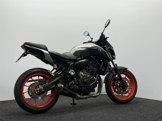 Yamaha MT 07 - Afbeelding 11 van 14