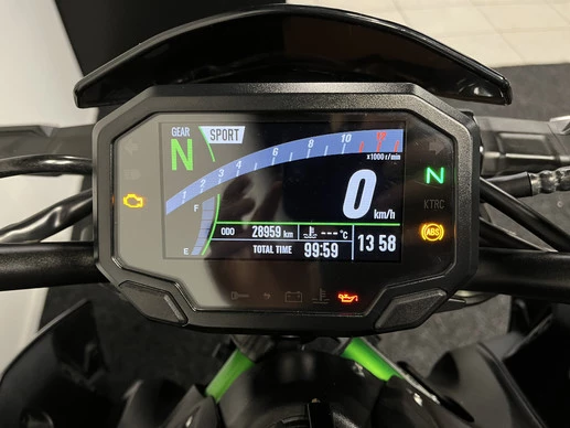 Kawasaki Z900 - Afbeelding 2 van 22