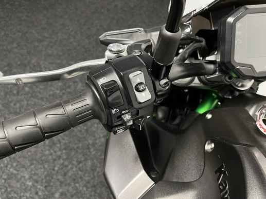 Kawasaki Z900 - Afbeelding 21 van 22