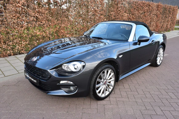 Fiat 124 Spider - Afbeelding 1 van 30