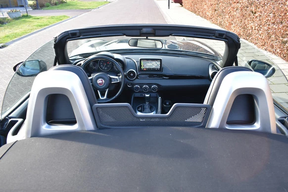 Fiat 124 Spider - Afbeelding 12 van 30