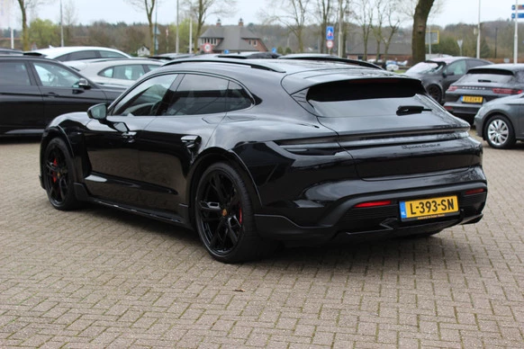 Porsche Taycan - Afbeelding 4 van 30