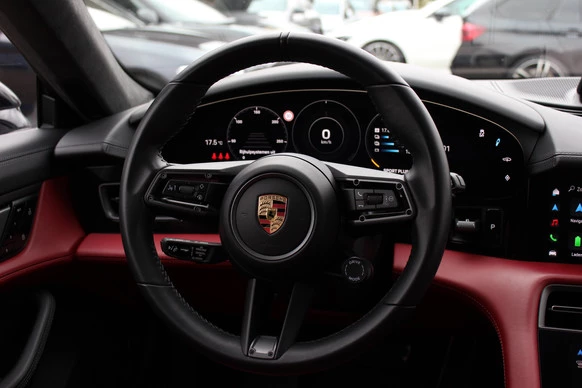 Porsche Taycan - Afbeelding 18 van 30