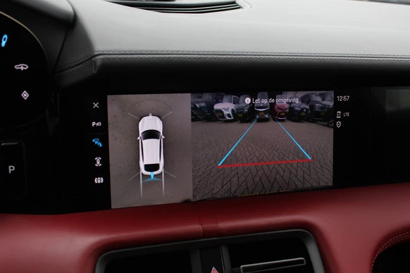 Porsche Taycan - Afbeelding 29 van 30