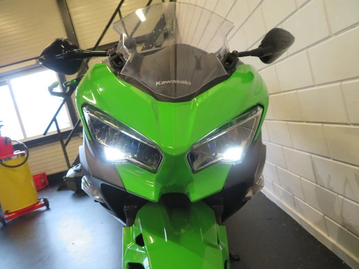 Kawasaki Ninja 400 - Afbeelding 4 van 15