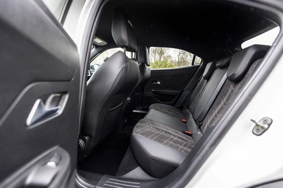 Opel Mokka-e - Afbeelding 15 van 30