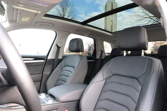 Volkswagen Touareg - Afbeelding 13 van 30