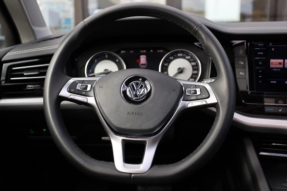 Volkswagen Touareg - Afbeelding 17 van 30