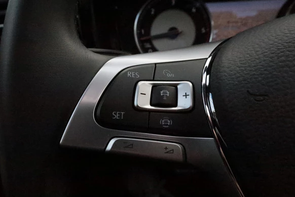 Volkswagen Touareg - Afbeelding 24 van 30