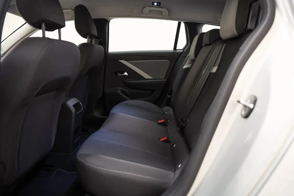 Opel Astra - Afbeelding 14 van 30