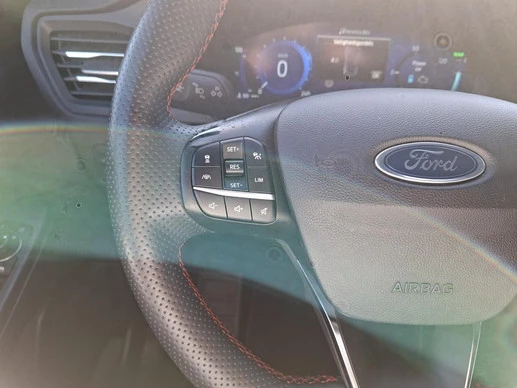 Ford Kuga - Afbeelding 12 van 30