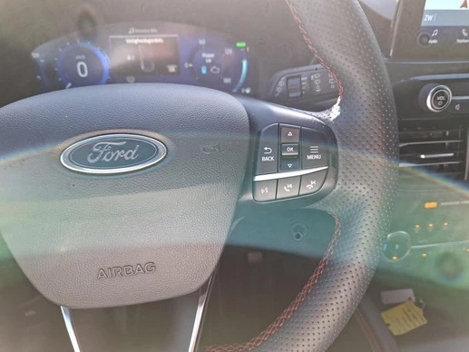 Ford Kuga - Afbeelding 14 van 30