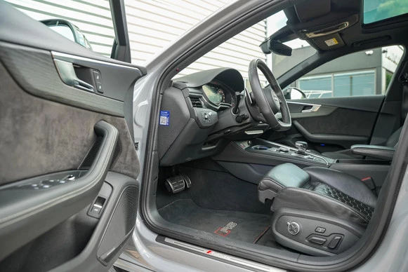 Audi RS4 - Afbeelding 6 van 30