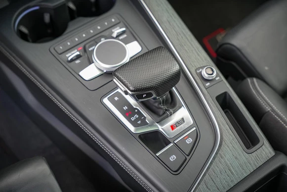 Audi RS4 - Afbeelding 14 van 30